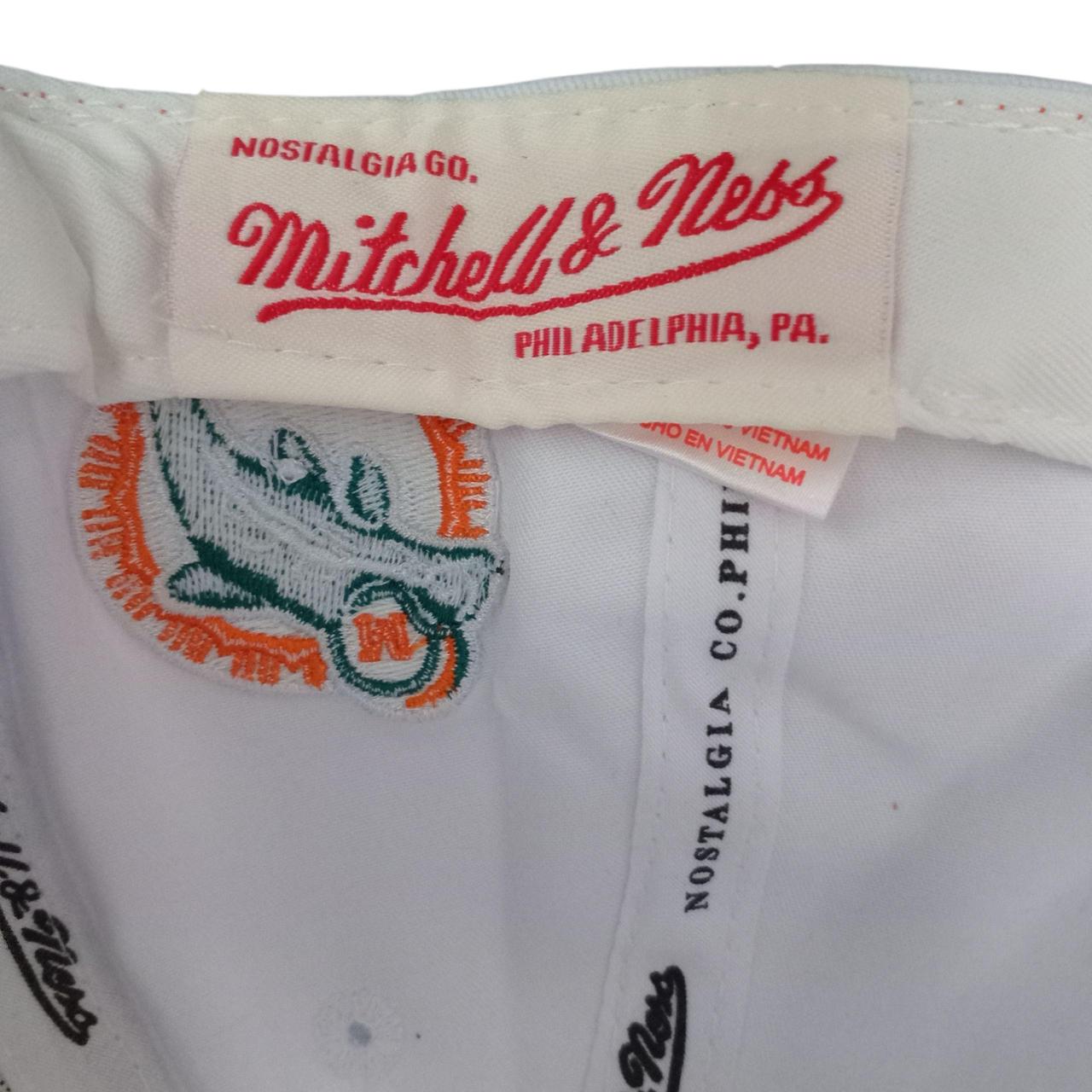 Headgear | Miami Dolphins Mitchell & Ness Snapback Cap