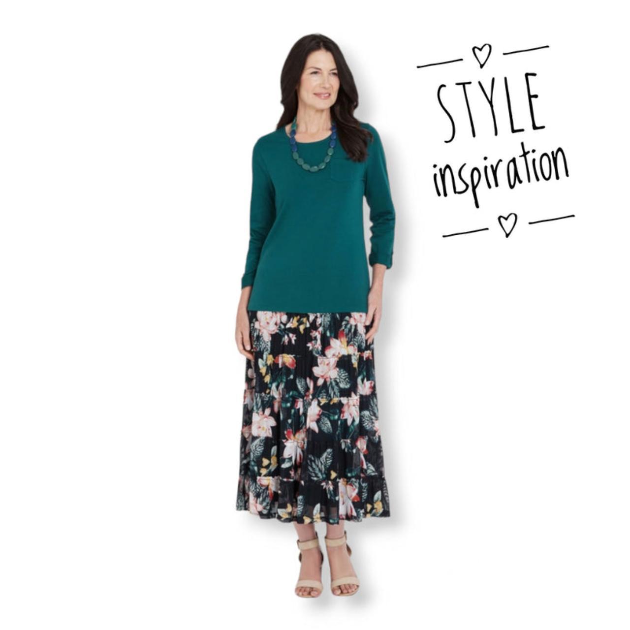 Blouse | Women UK12 Green Three-Quarter Sleeve Top with Pocket Detail