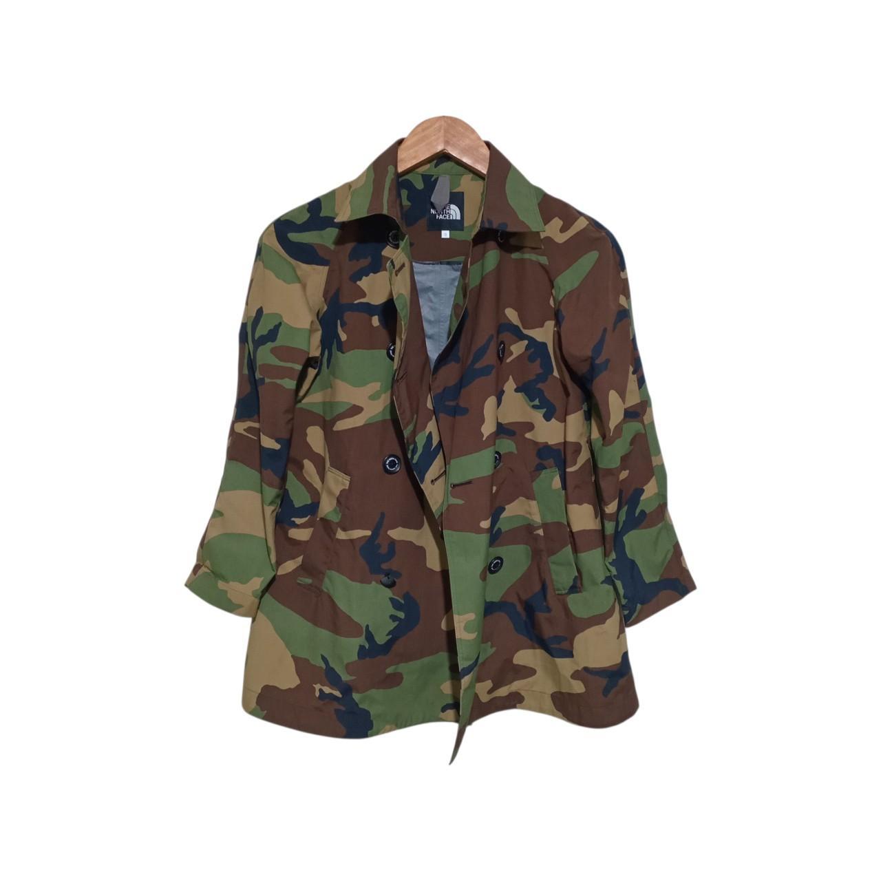 Jacket | Women Size 8 Men XS North Face Camouflage Water Resistant Coat