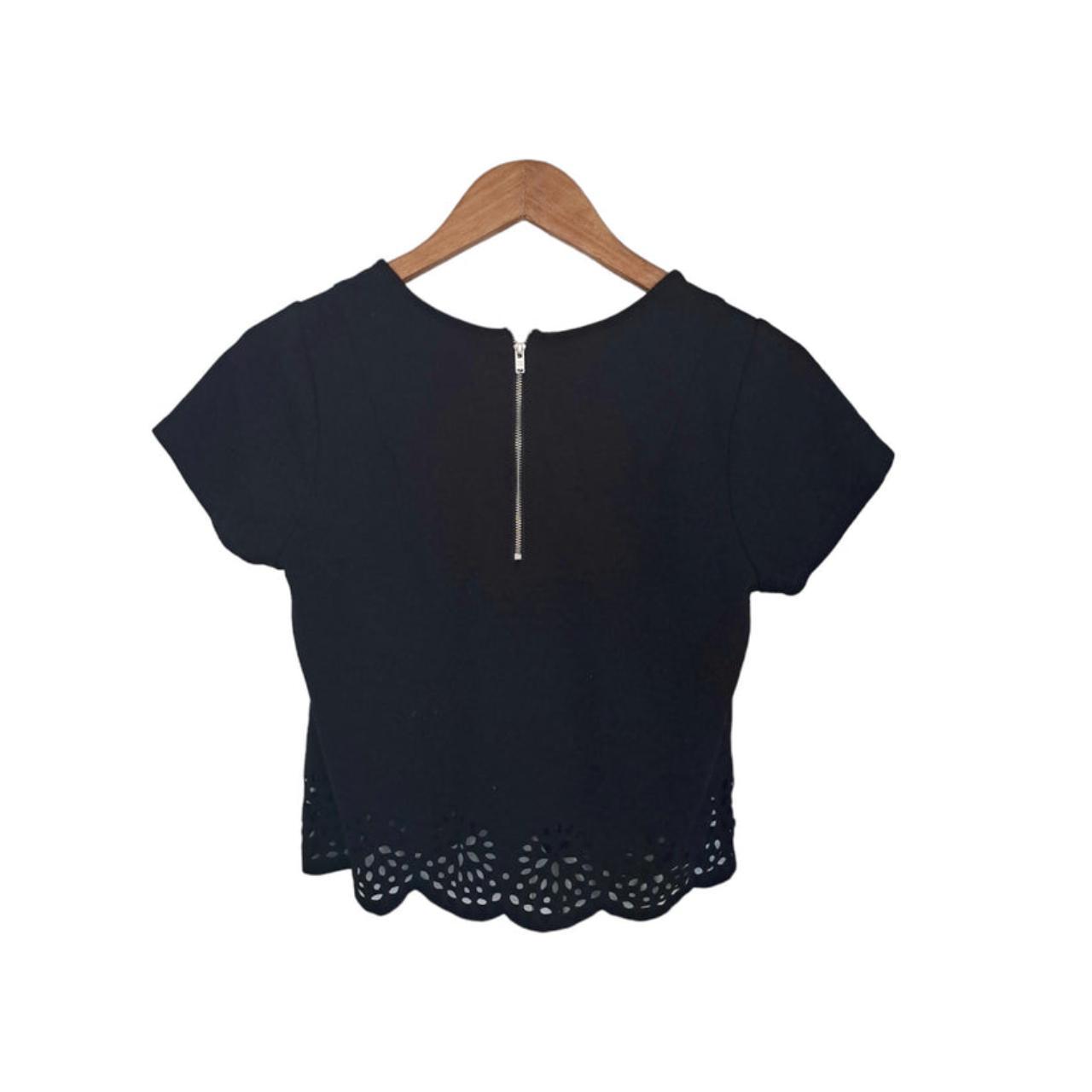 Crop Top | Women Small Size 10 Black Top