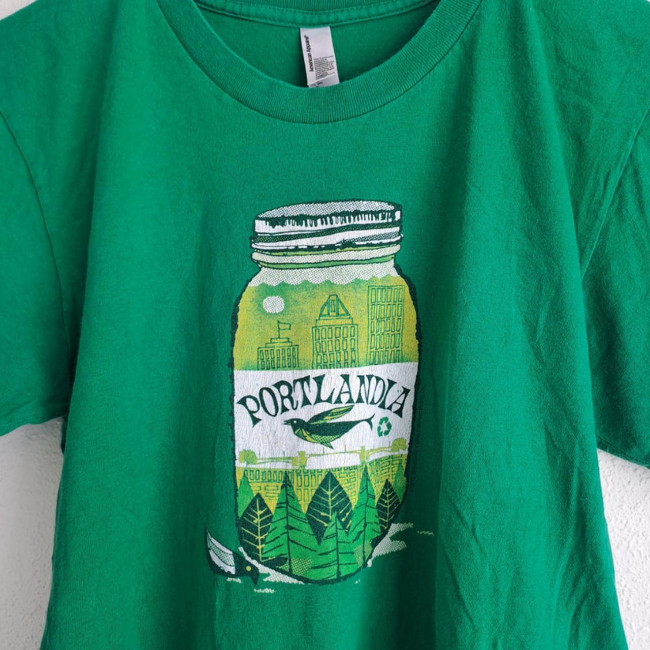 T-shirt | Women Small Green Portlandia Shirt
