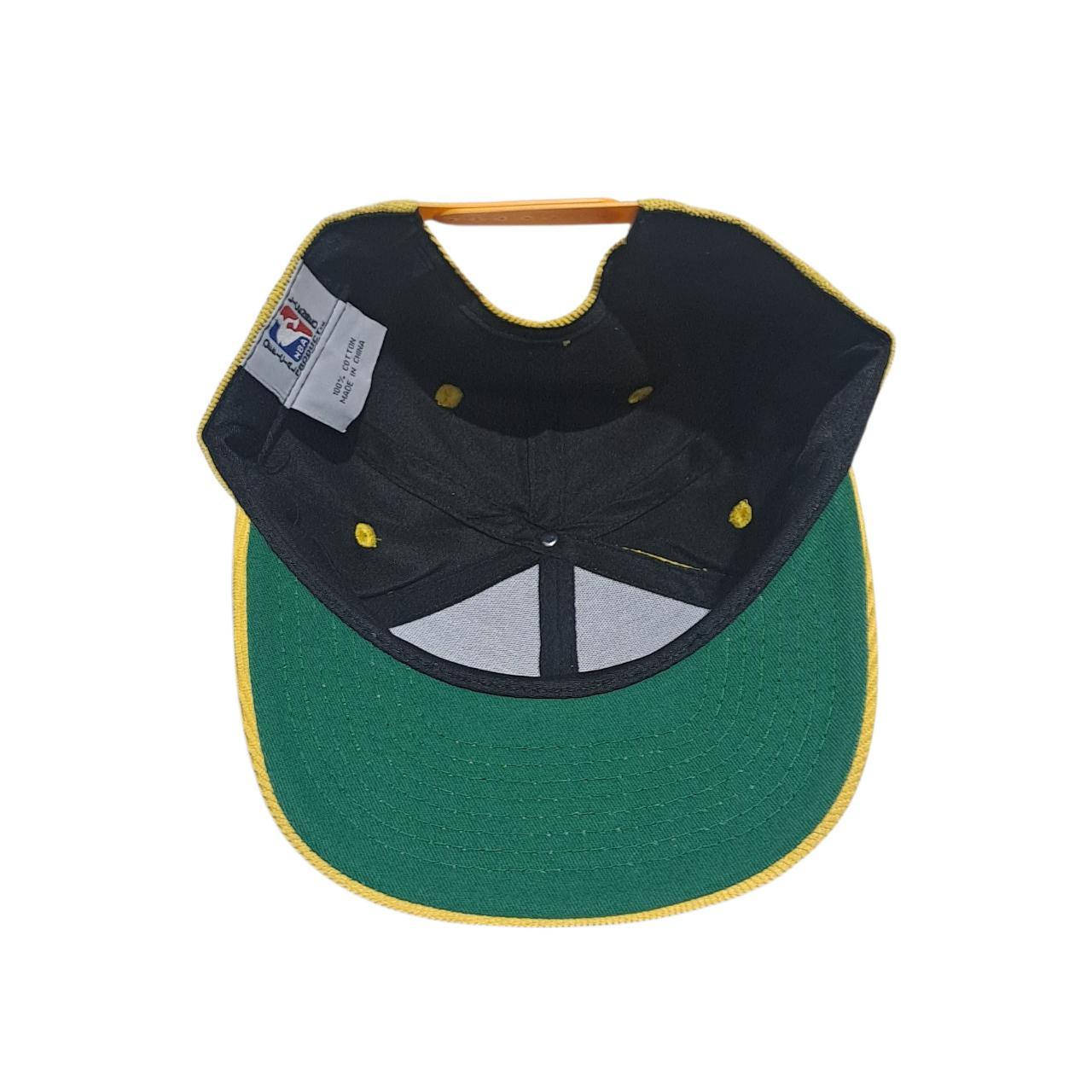 Headgear | LA Lakers Basketball Snapback Cap