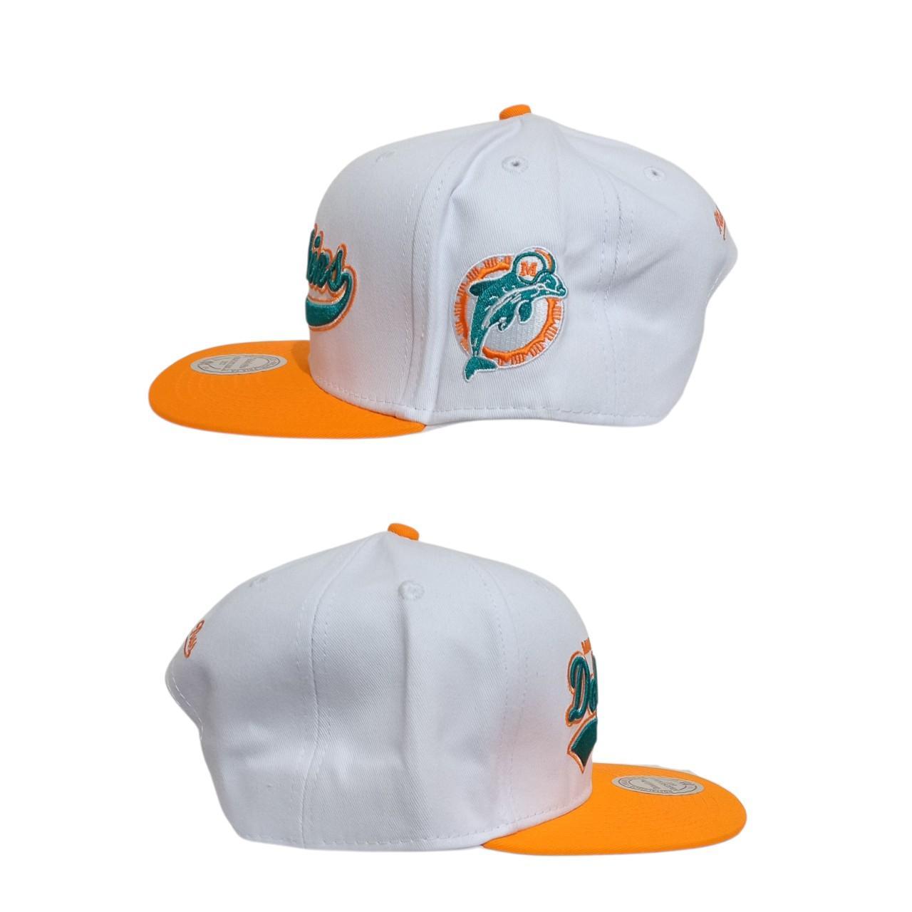 Headgear | Miami Dolphins Mitchell & Ness Snapback Cap