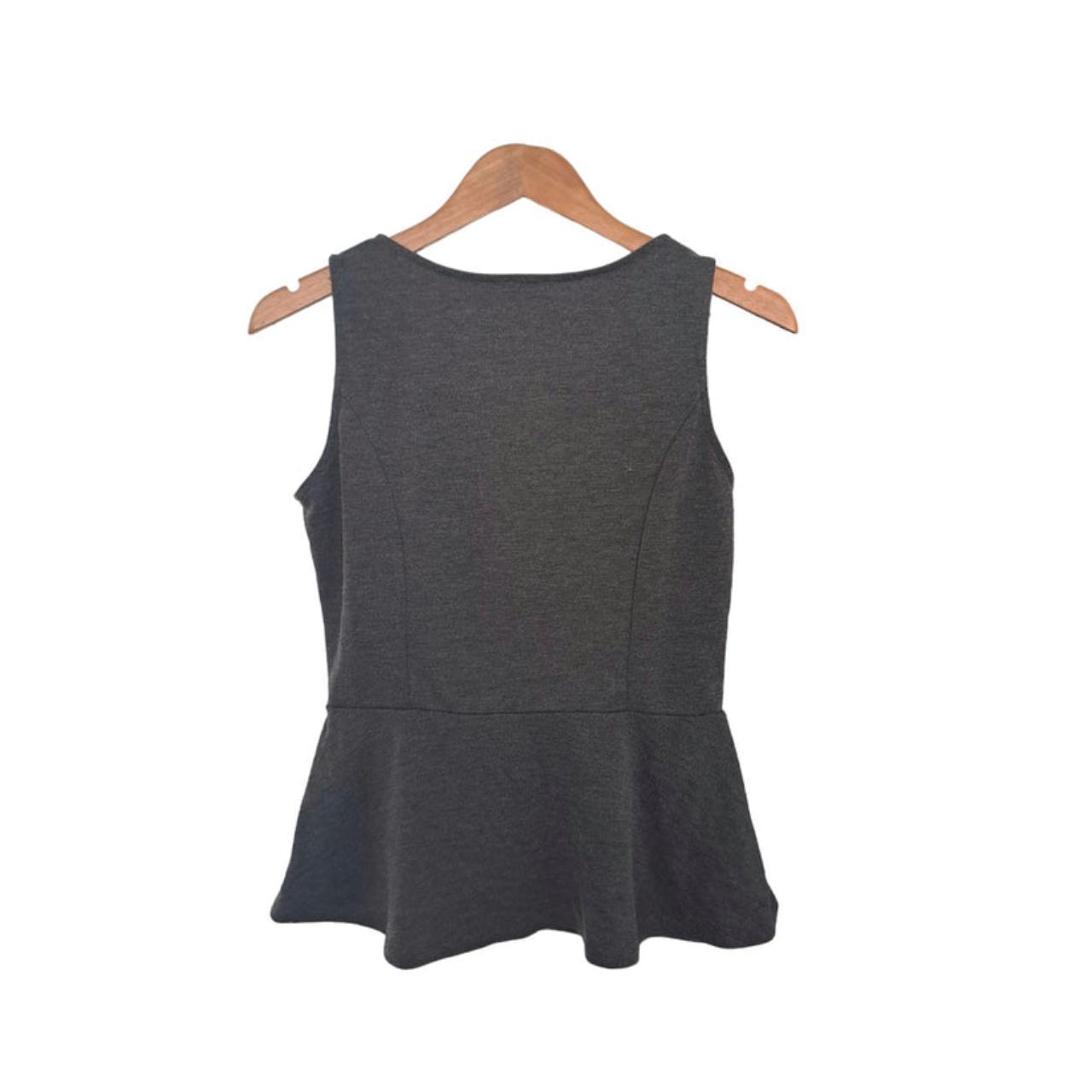 Crop Top | Women Small UK10 Grey Sleeveless Top