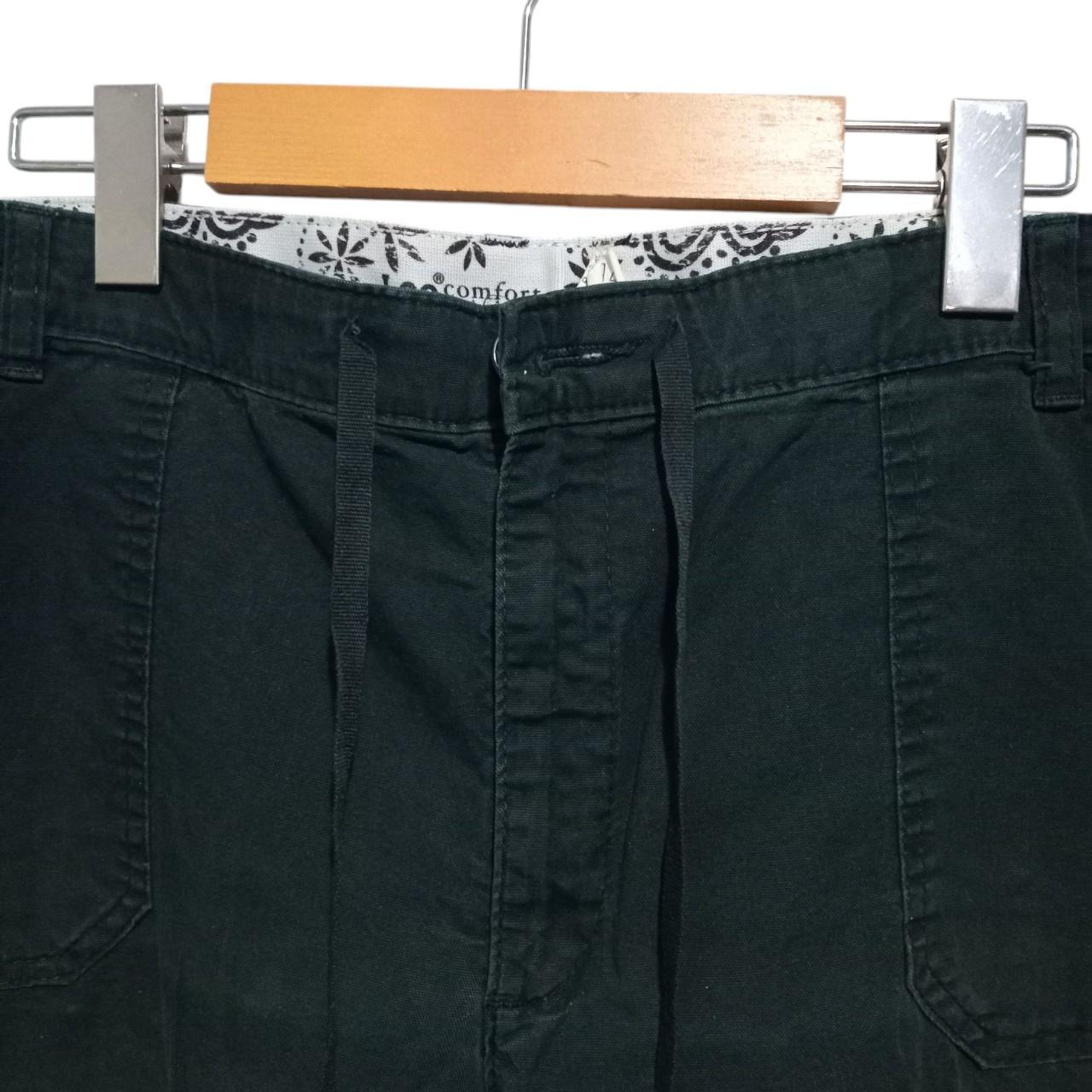 Shorts | Women Medium Black Lee® Relax Capri