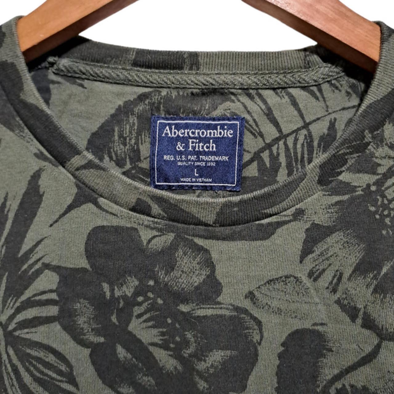 T-shirt | Men Large Women XL Beautiful Green Floral Shirt